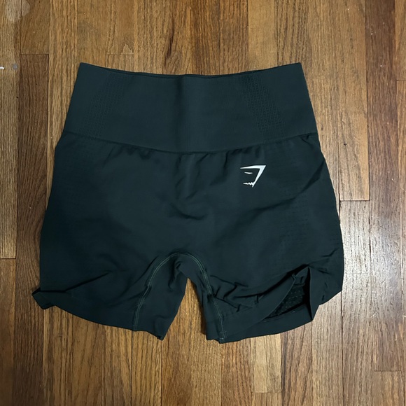 Gymshark Biker Shorts - Picture 2 of 3